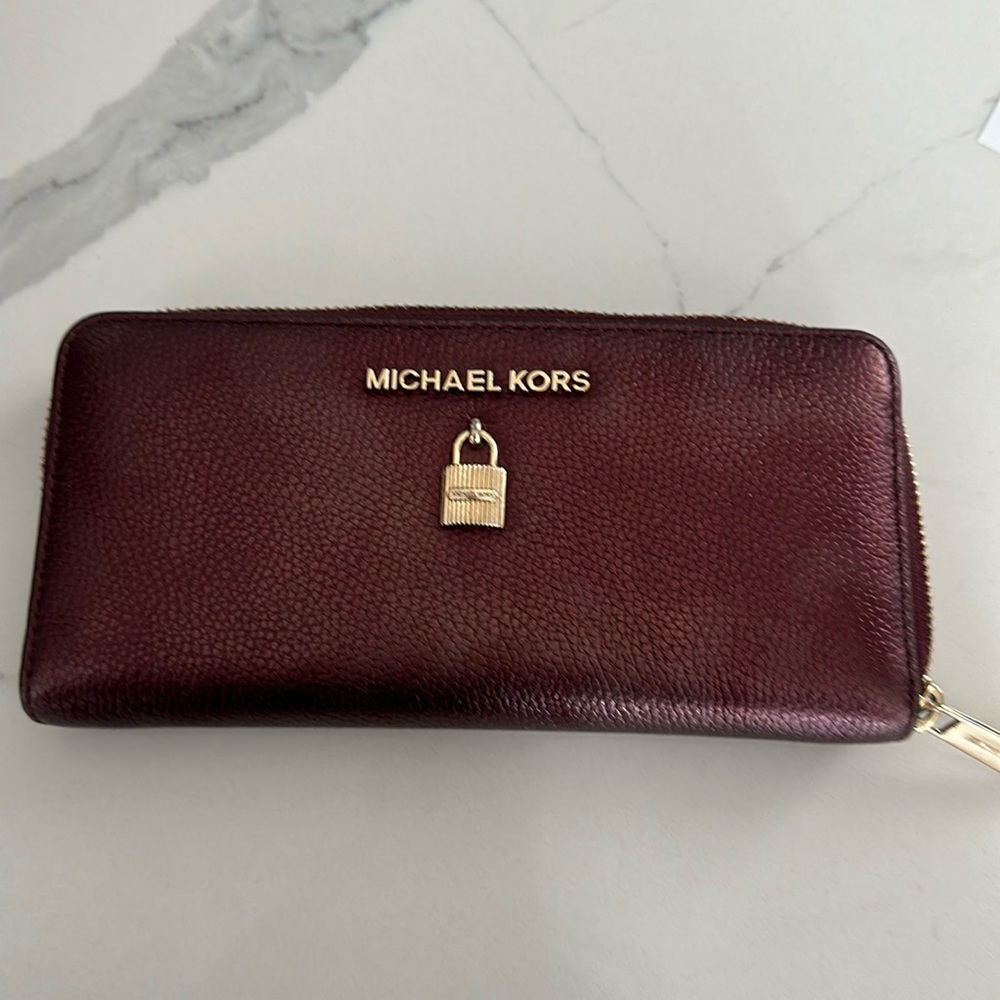 Used Michael Kors wallet